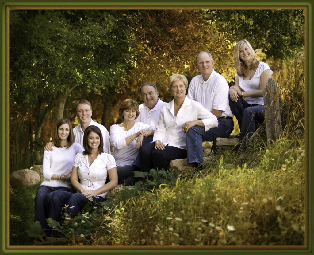 Family portrait in Appleton WI at KenMar Studio – professional outdoor photography for multi-generational groups